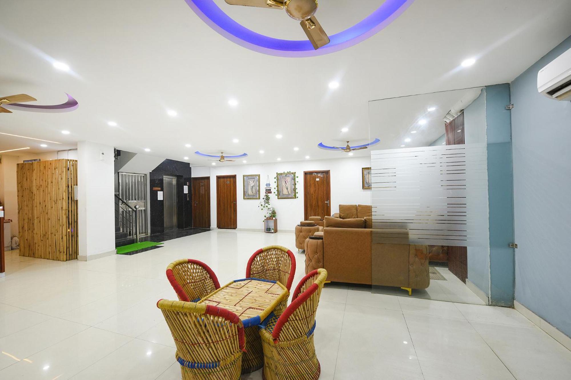 Fabhotel Wonderland Studio Rooms Gurgaon Extérieur photo