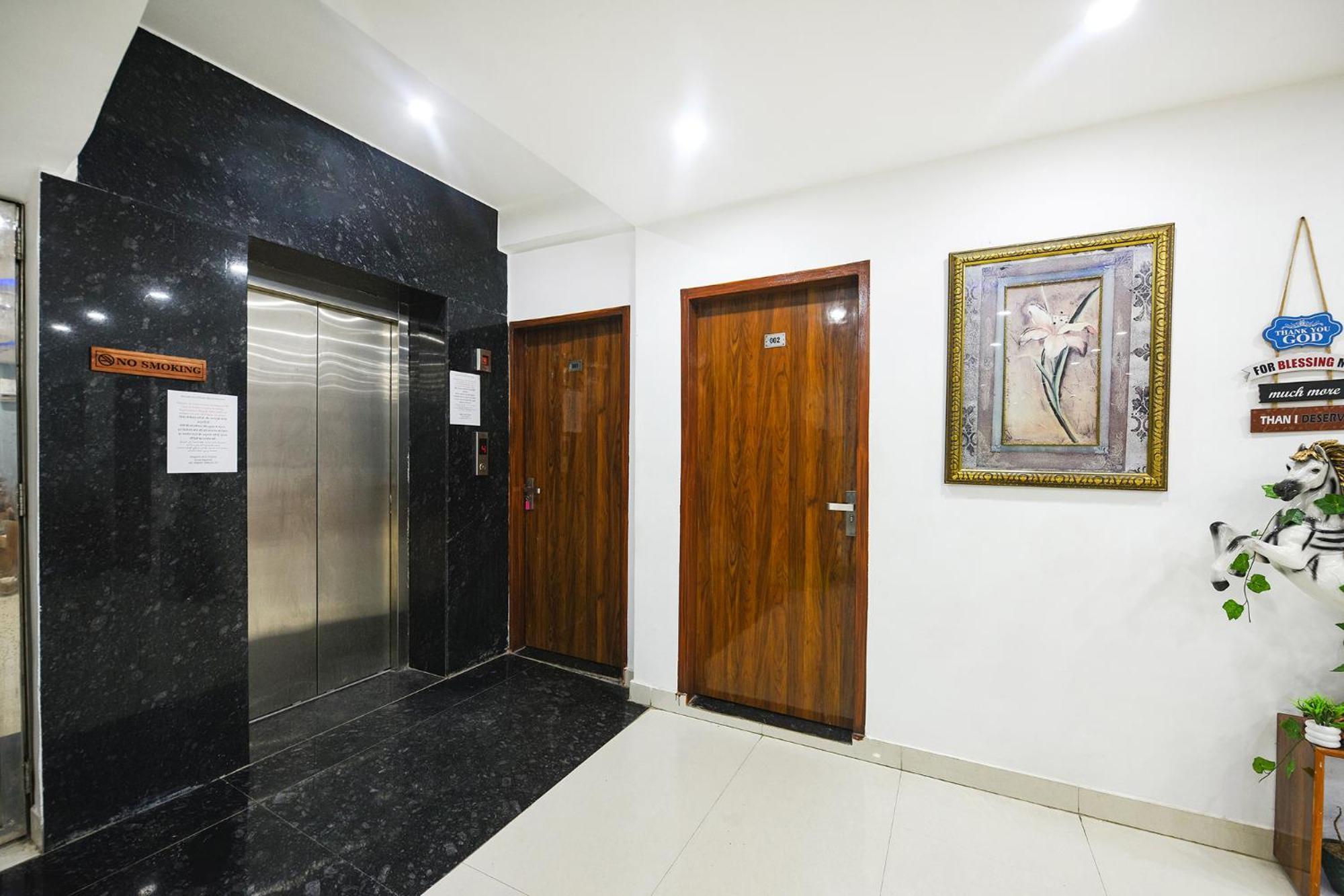 Fabhotel Wonderland Studio Rooms Gurgaon Extérieur photo